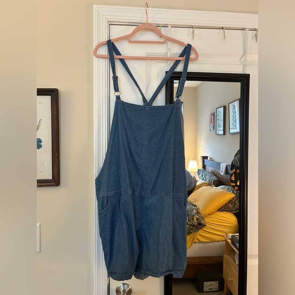 Torrid shortalls